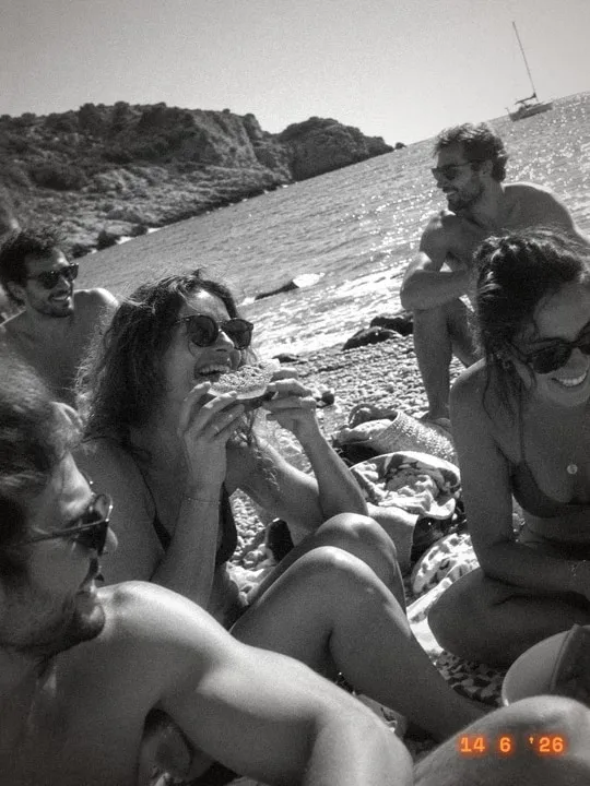 The same photo with the Black & white film style
